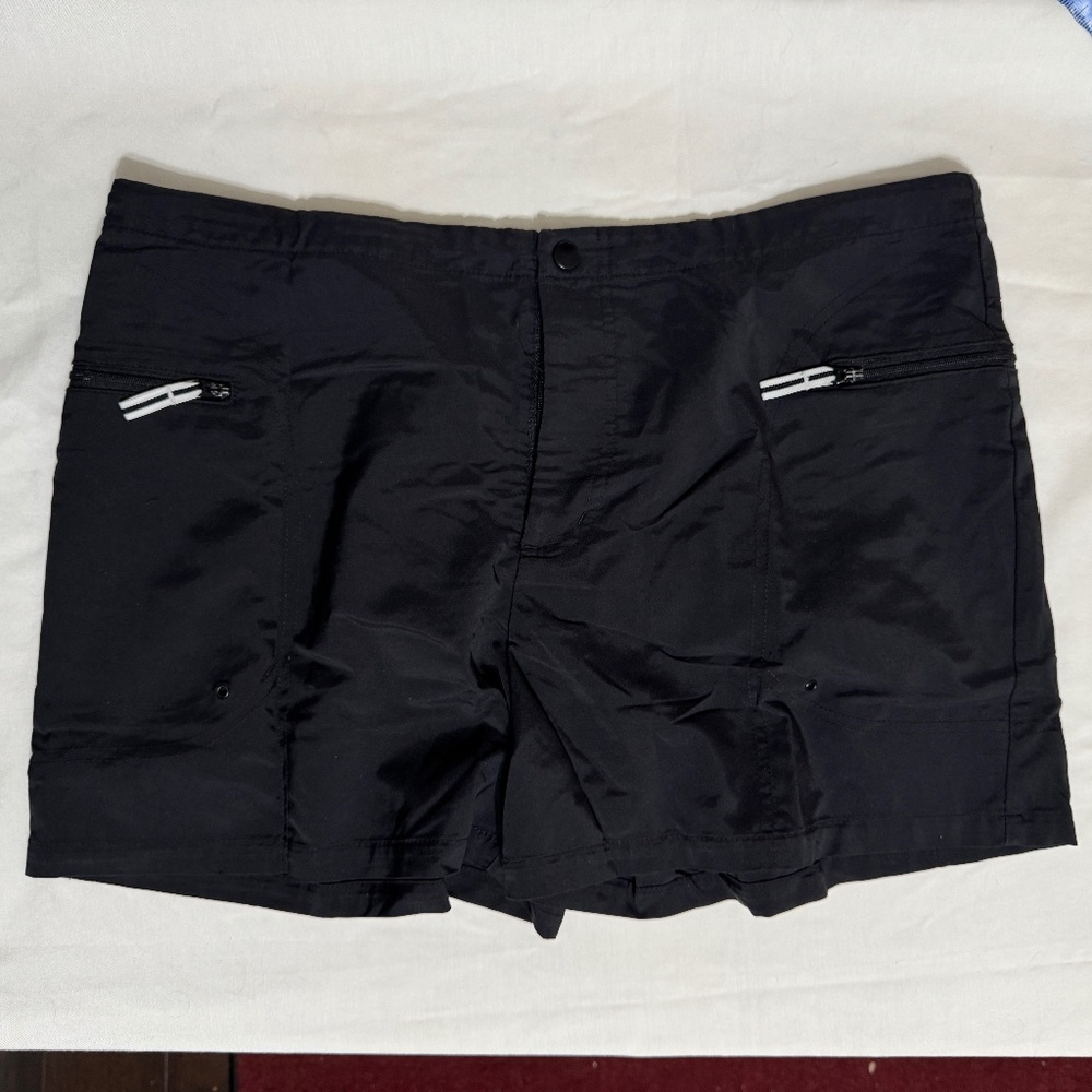 Vintage NIKE black nylon blend mid rise tennis golf outdoor shorts